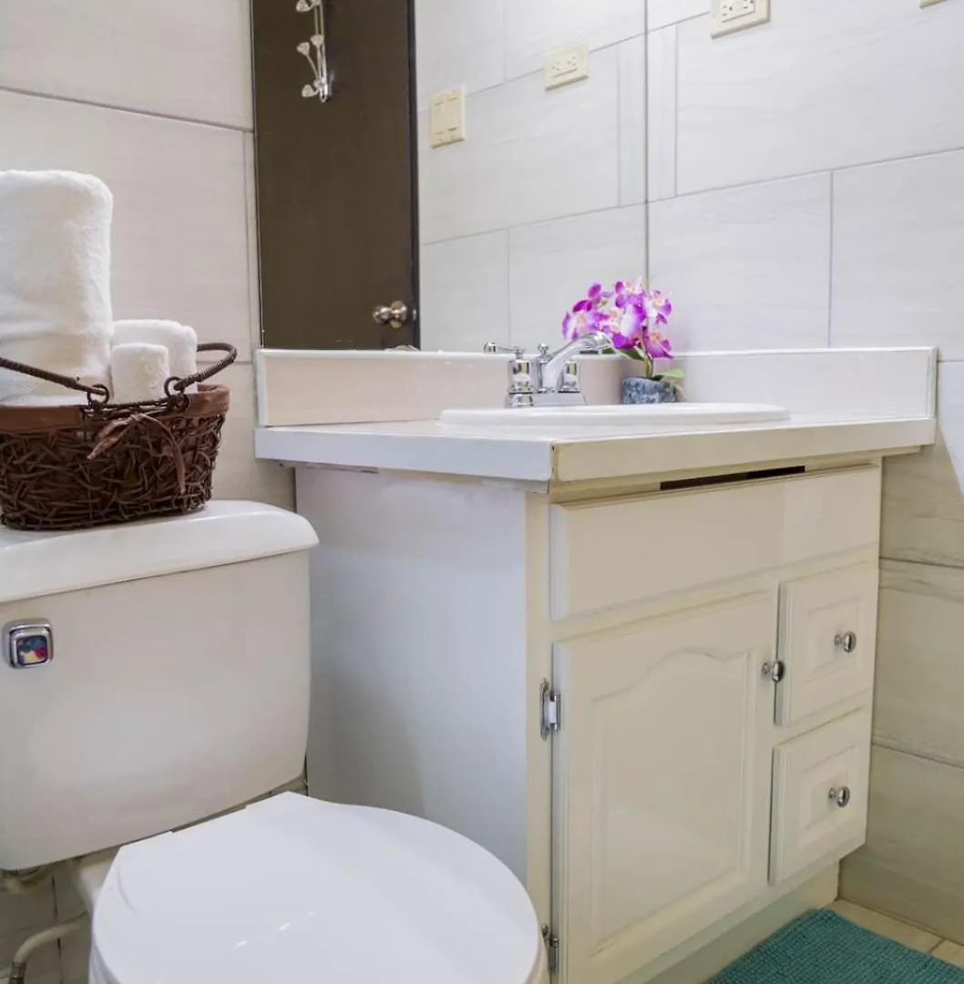 Secluded Retreat In White River - Ocho Rios 0*,